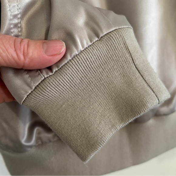 48. Satin Bomber Jacket by Hudson Size Large - Picture 7 of 12